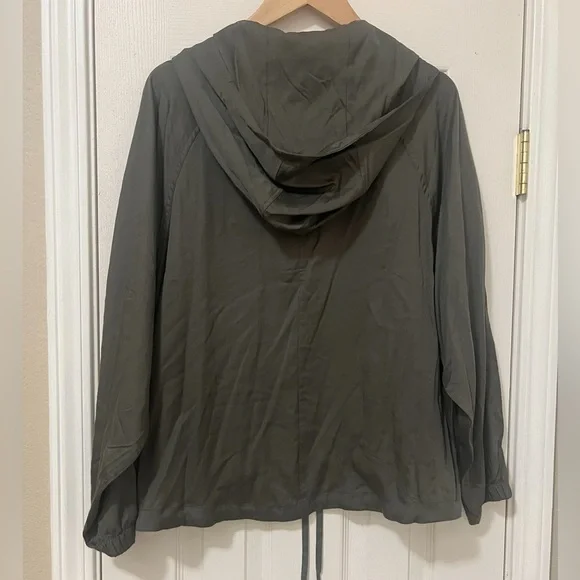 NWT Lululemon City Stroll Hoodie Grey Sage Size 8 - Picture 11 of 11